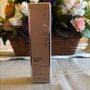 Mary Kay Timewise Repair Lifting Serum